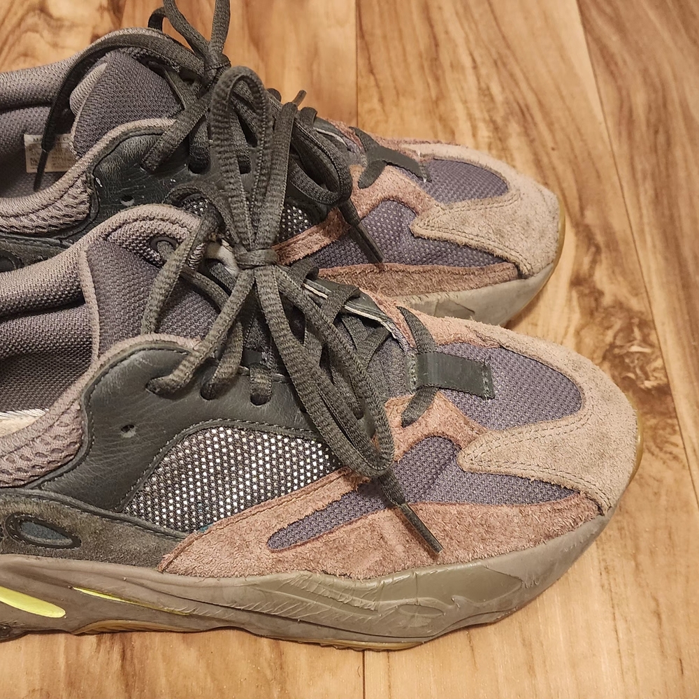 Adidas Kids Shoes in Gray and Brown